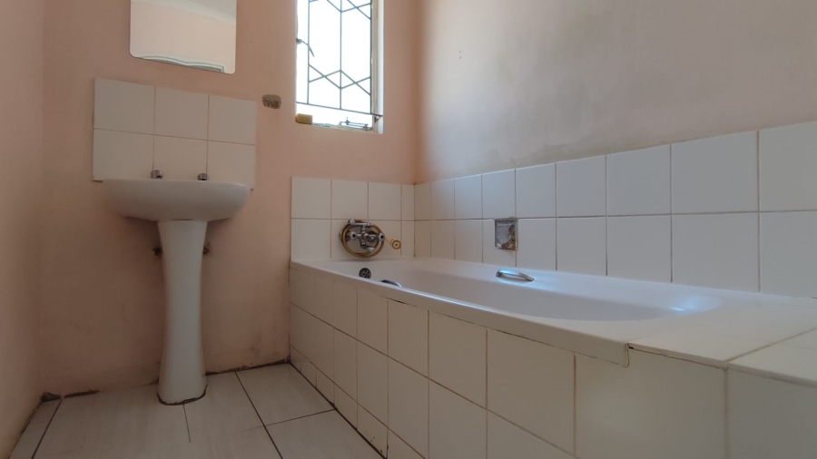 2 Bedroom Property for Sale in Boitekong North West